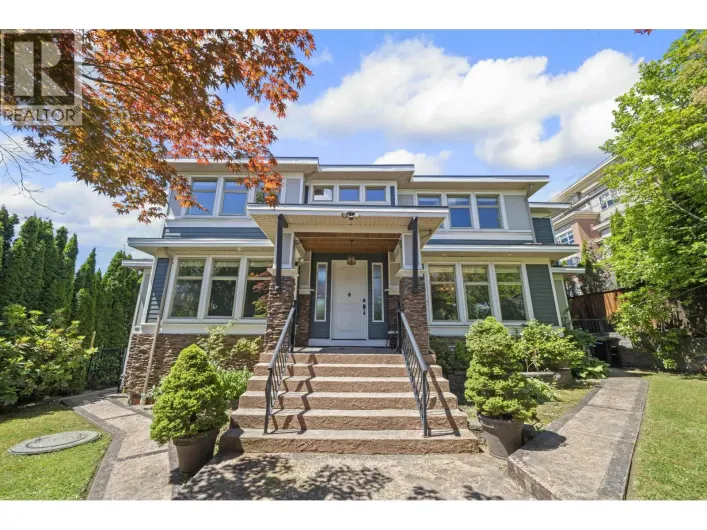 481 HOLDOM AVENUE, Burnaby