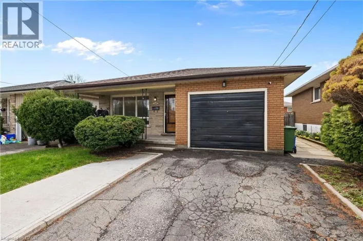 481-( UPPER LEVEL) LIMERIDGE Court, Hamilton