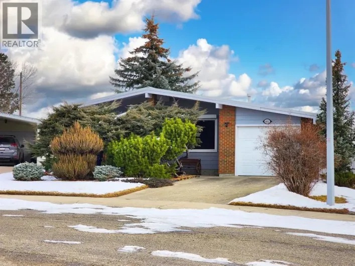 4810 4 Street E, Claresholm