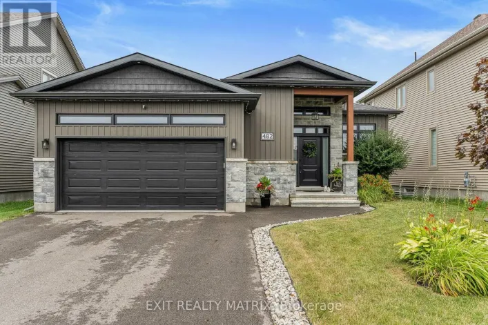 482 CENTRAL PARK BOULEVARD, Russell