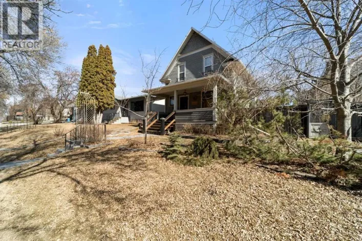 4821 52 Street, Camrose