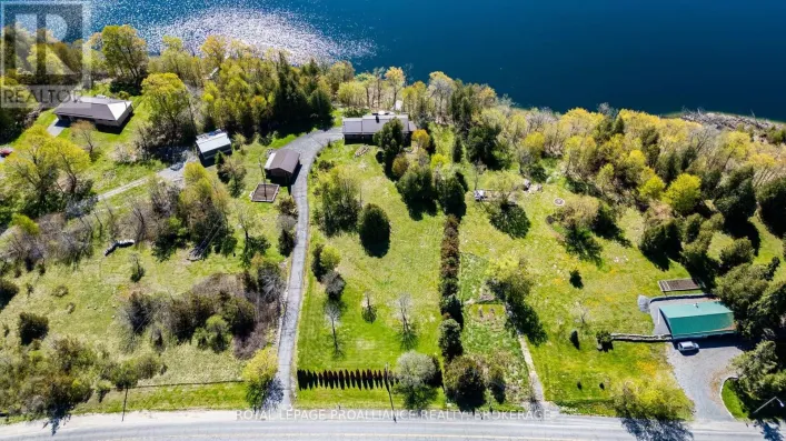 4822 BATTERSEA ROAD, Frontenac