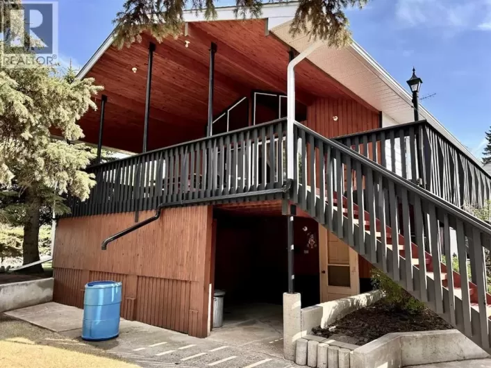 4824 50 Street, Innisfree