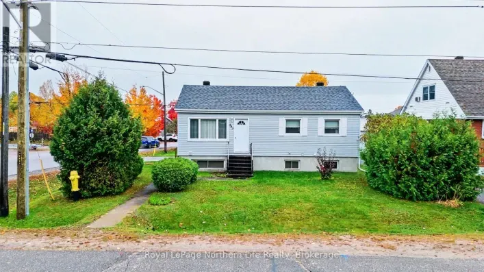 483 ABERDEEN AVENUE, North Bay