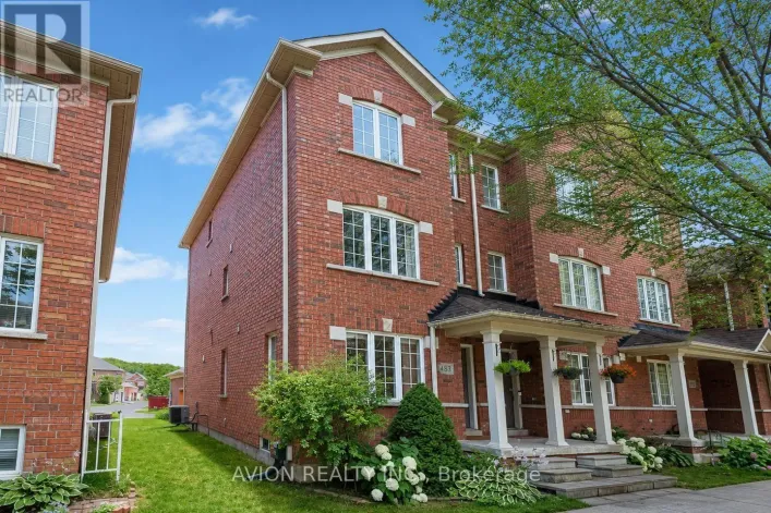 483 WHITE'S HILL AVENUE, Markham