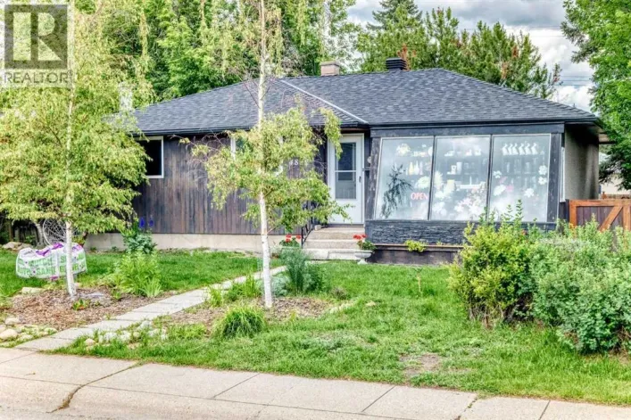 4832 Worcester Drive SW, Calgary