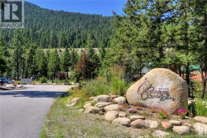 4835 Paradise Valley Drive Unit# 9, Peachland
