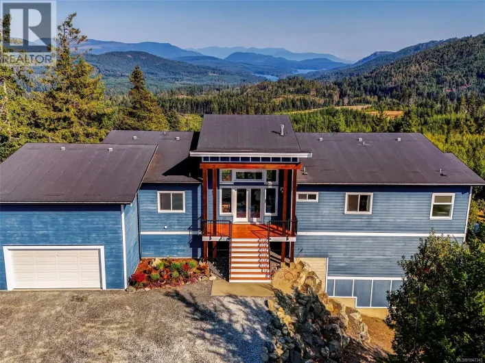 4836 Goldstream Heights Dr, Shawnigan Lake