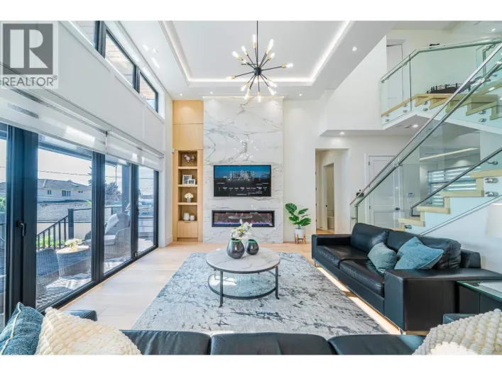 4836 WATLING STREET, Burnaby