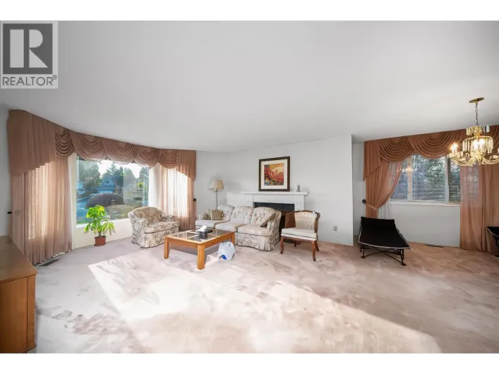 4837 8A AVENUE, Delta