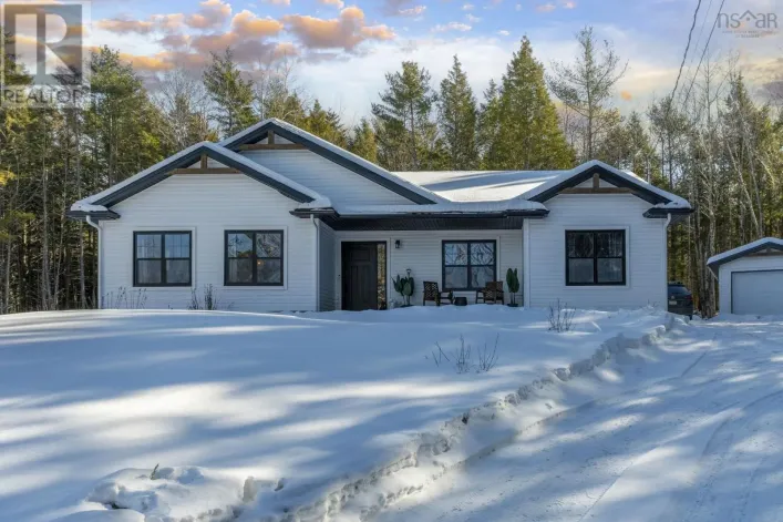 4838 Highway 2, Wellington