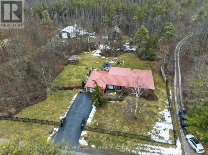 484 11TH CONCESSION ROAD E, Hamilton