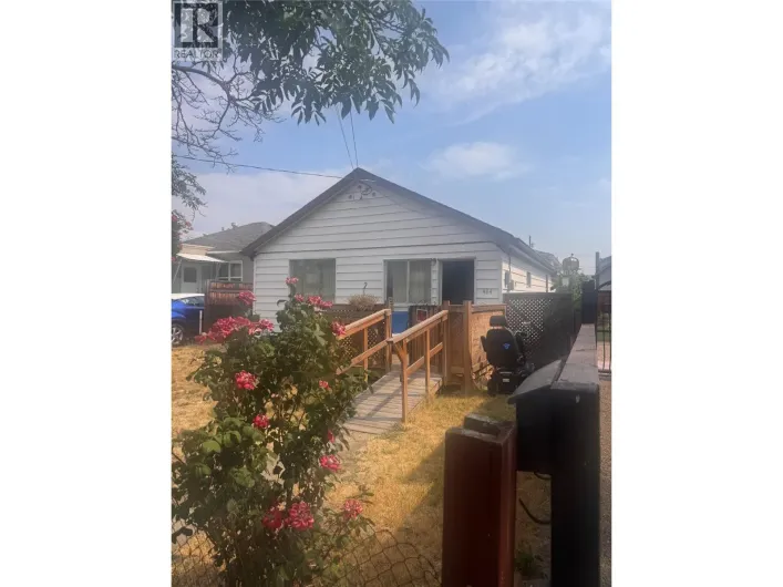484 Alexander Avenue, Penticton