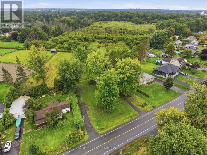 485 FRONT ROAD W, Champlain