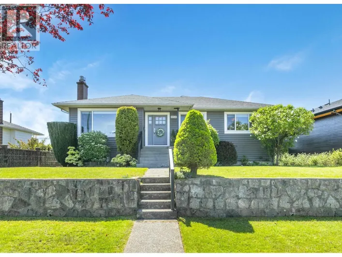 4850 HIGHLAWN DRIVE, Burnaby