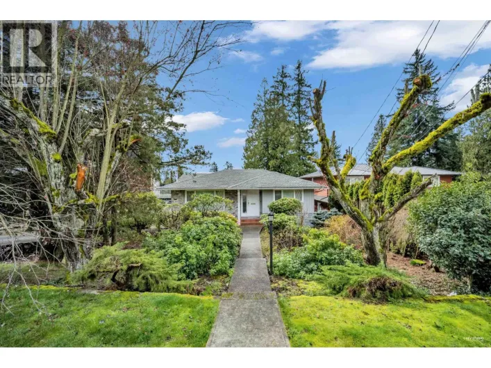 4850 PORTLAND STREET, Burnaby