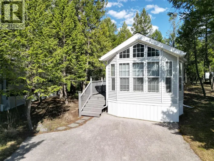 Park Model Mobile Home for sale: 4862 Lynx Drive, Radium Hot Springs