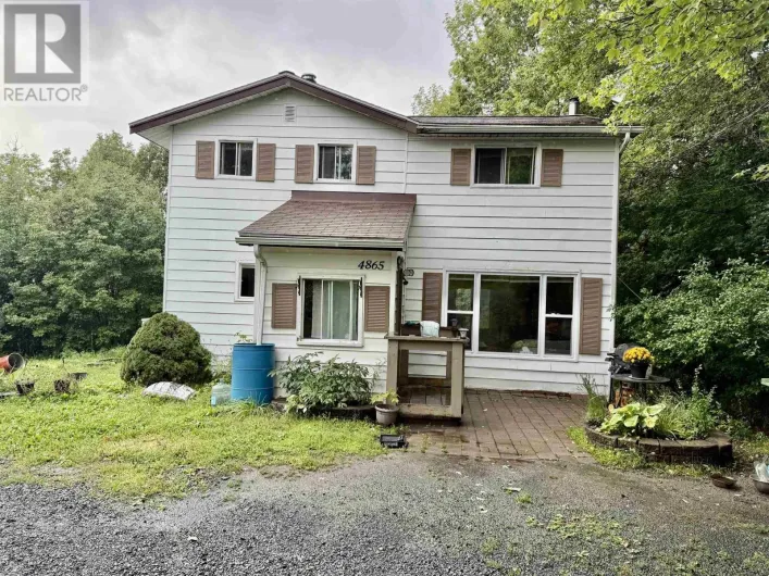 4865 Highway 2, Wellington