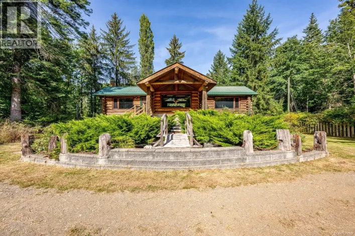 House for sale: 4867 Lorna Lane, Campbell River