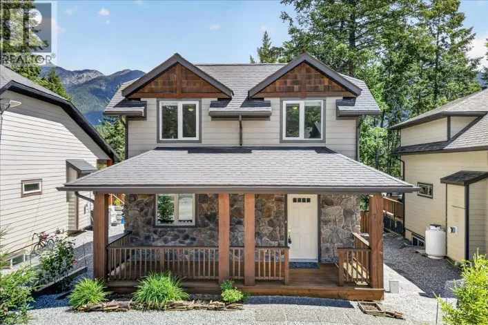 4868 RIVERVIEW Drive Unit# 71, Edgewater