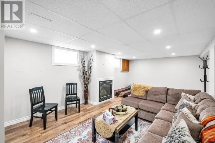 487 CUNNINGHAM AVENUE, Oshawa