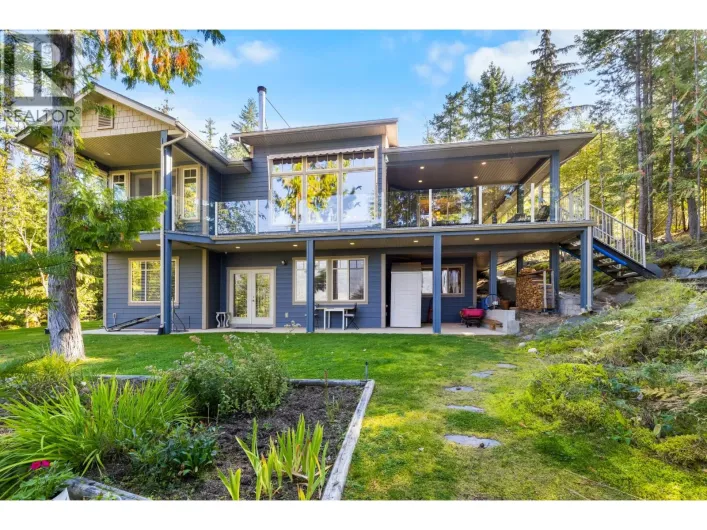 House for sale: 487 Walkers Landing Road, Riondel