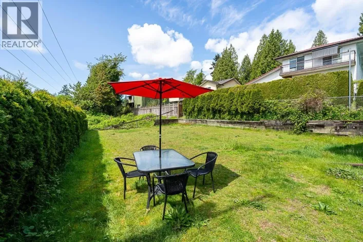 4871 MARINE DRIVE, Burnaby