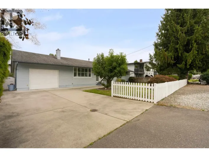 4872 58 STREET, Delta
