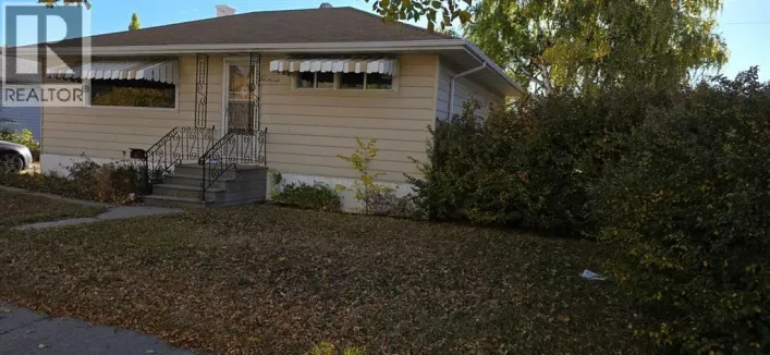 488 Northmount Drive NW, Calgary