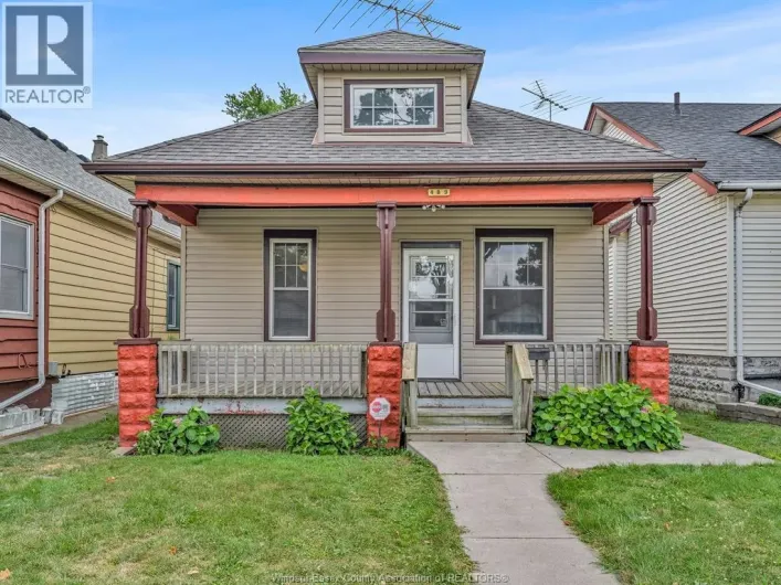 489 MCKAY AVENUE, Windsor