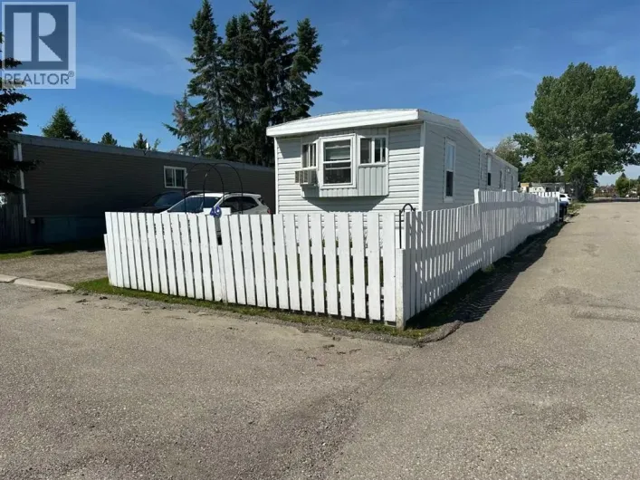#49, 1190 15 Avenue, Didsbury