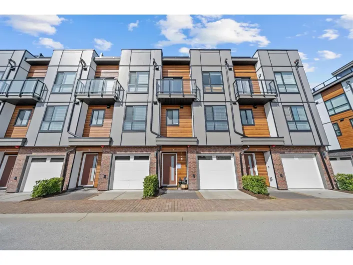 49 19760 55 AVENUE, Langley
