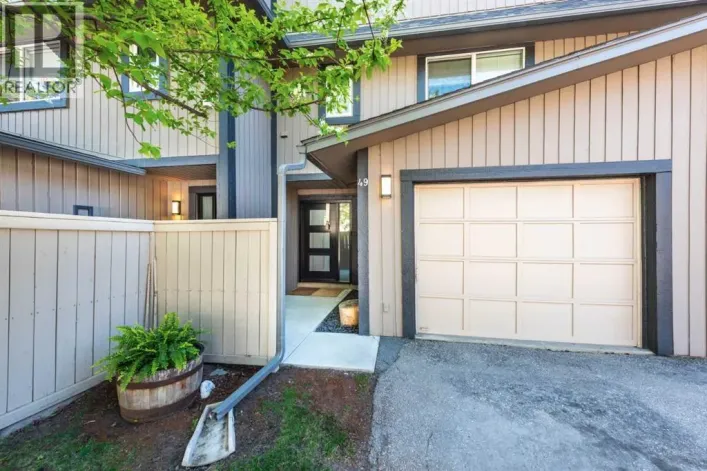 49, 27 Silver Springs Drive NW, Calgary