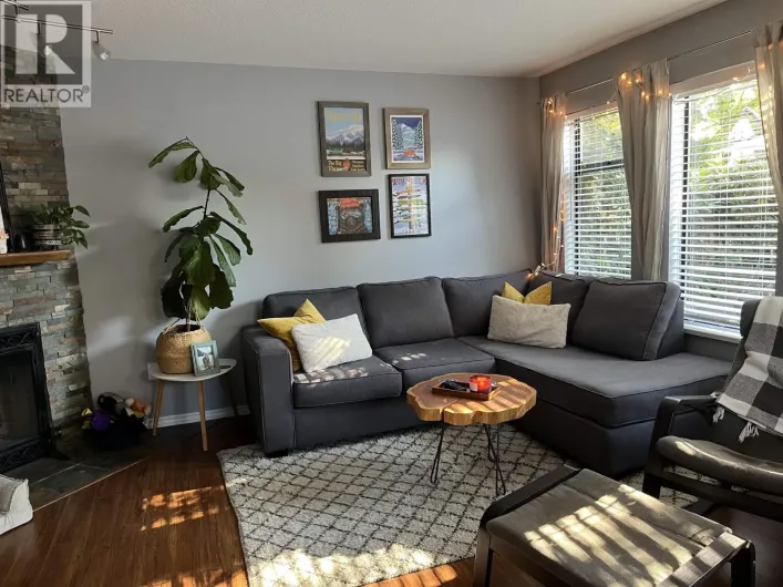 49 98 BEGIN STREET, Coquitlam