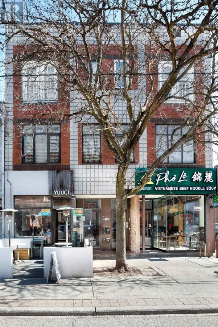 49 BALDWIN STREET, Toronto