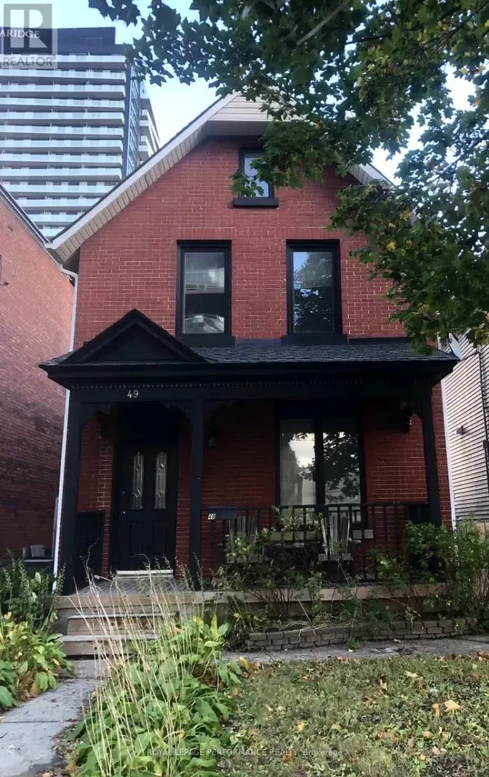 49 BAYSWATER AVENUE, Ottawa