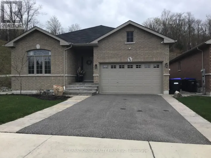49 BEAUSOLEIL DRIVE, Penetanguishene