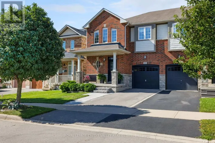 49 BOUSFIELD COURT, Hamilton
