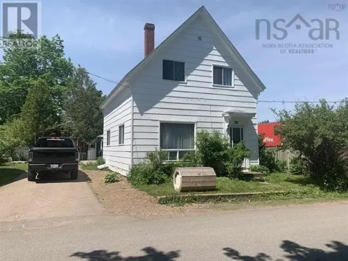 49 Chapel Street, Parrsboro
