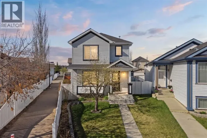 49 Evermeadow Manor SW, Calgary