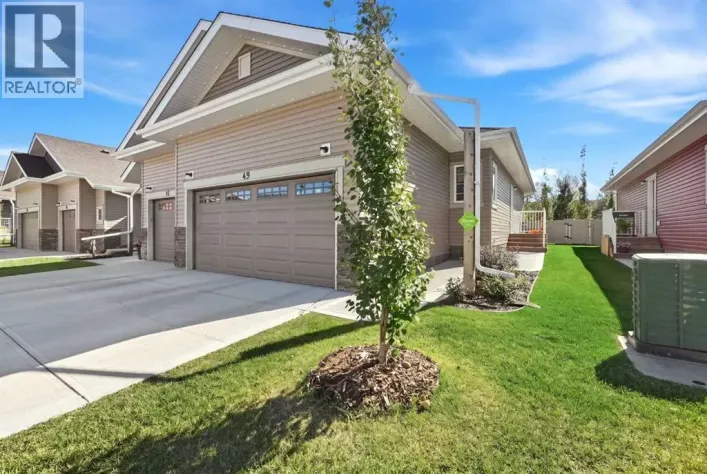 49 Golden Crescent, Red Deer