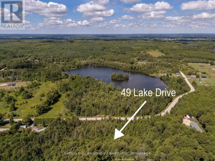 49 LAKE DRIVE, West Grey
