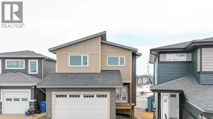 49 Lowden Close, Red Deer