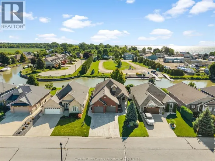 49 Montego Bay CRESCENT, Kingsville