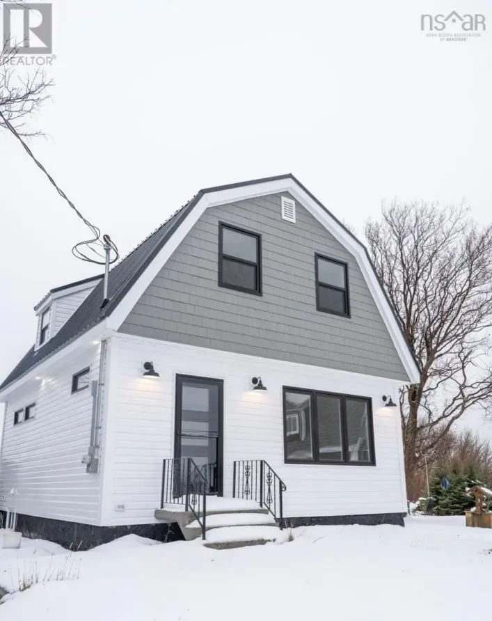 49 Ocean Avenue, Dominion