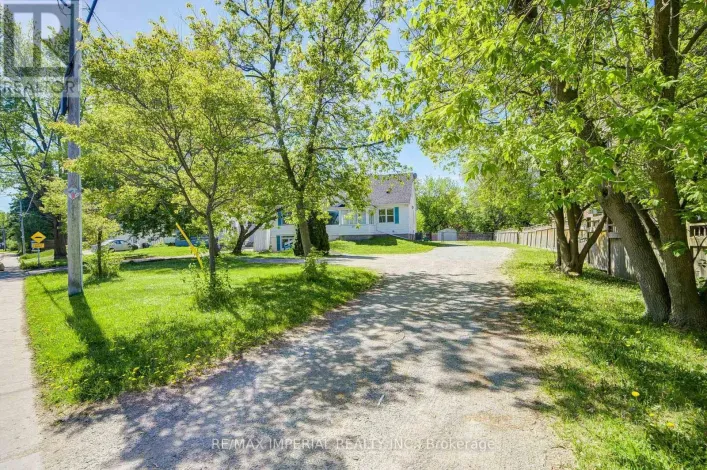 49 SUNSET BEACH ROAD, Richmond Hill