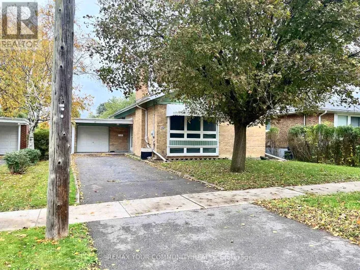 House for rent: 49 TEDFORD DRIVE, Toronto