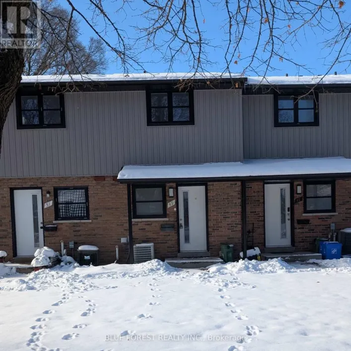 49 TOULON CRESCENT, London East