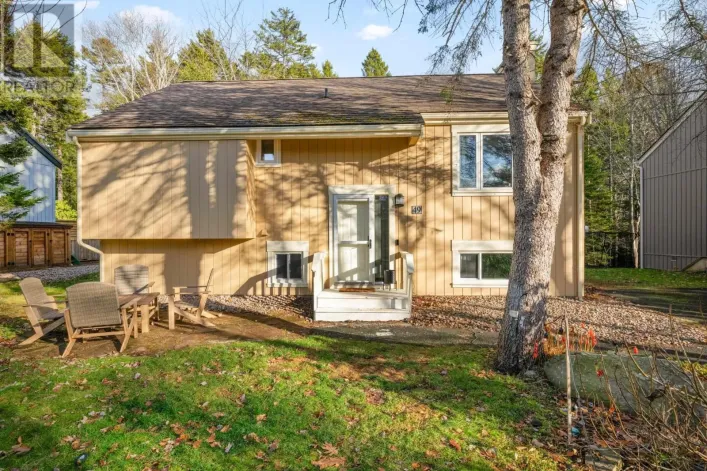 49 Village Crescent, Bedford