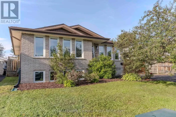 49 WASCO DRIVE, Thunder Bay